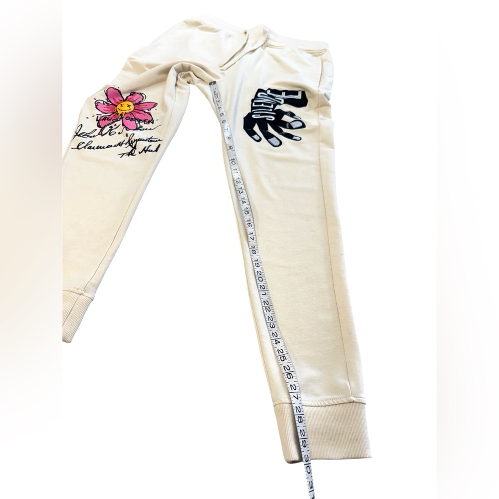 Offbeat Cream Joggers with Graphic Print Size Small - Picture 6 of 10